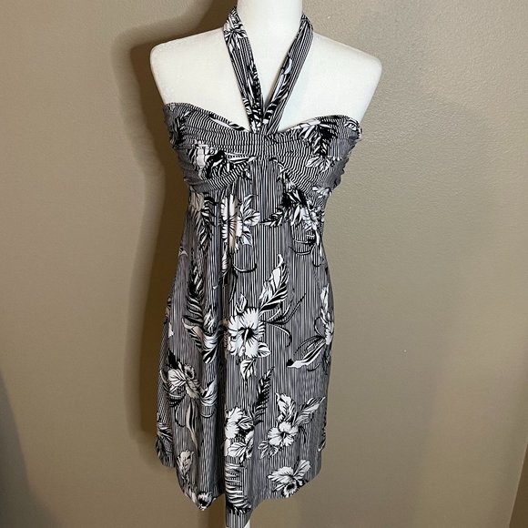 Versatile Summer Dress-Excellent Condition - Picture 1 of 11